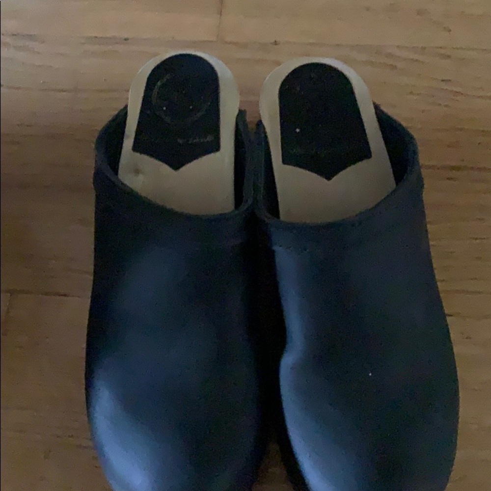 No. 6 Store Clogs